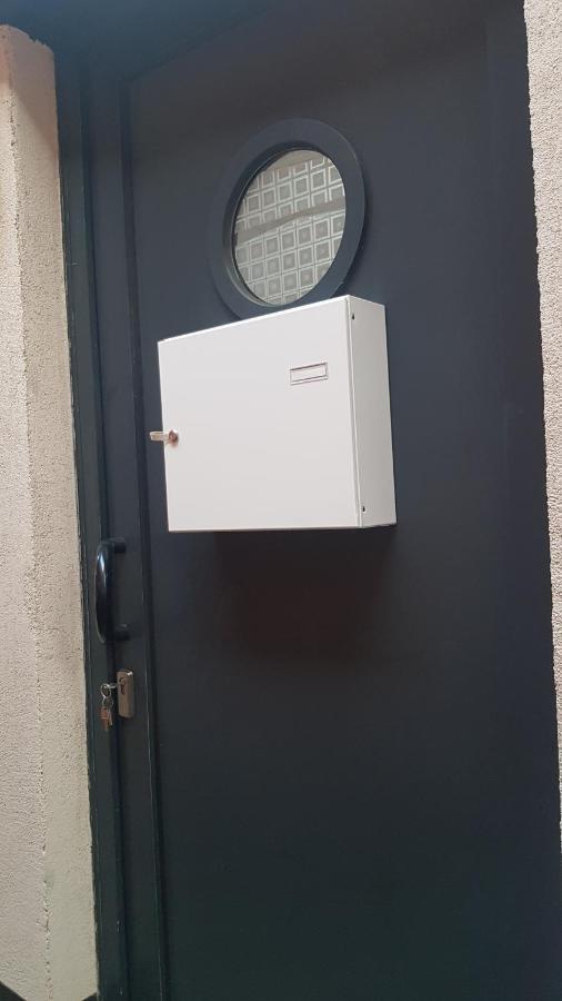 Le Petit Luxembourg Montignies-sur-Sambre Exterior foto